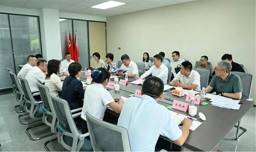 历城区委副书记、区长于炳基带队到产发集团权属市劳服中心指导调研